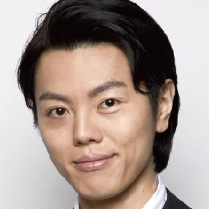 室　龍規